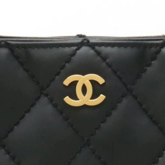 Authentic CHANEL CC Wild Stitch Vintage Quilted Shoulder Bag Tote Lambskin Black - Picture 2 of 7